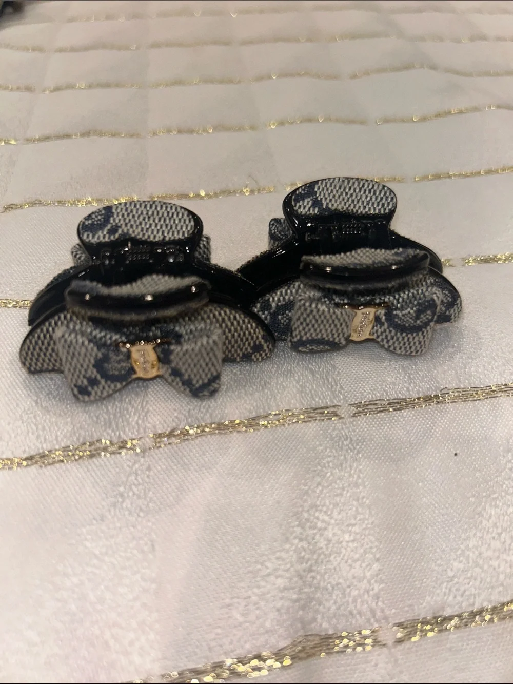 Set Clips